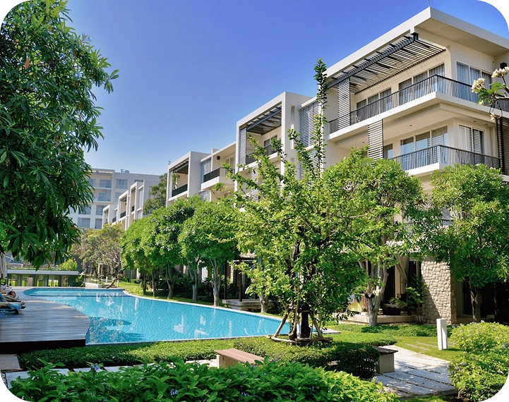 CODENAME 81° EAST amenities